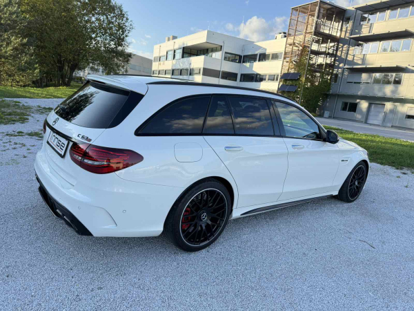 Mercedes C63 S AMG